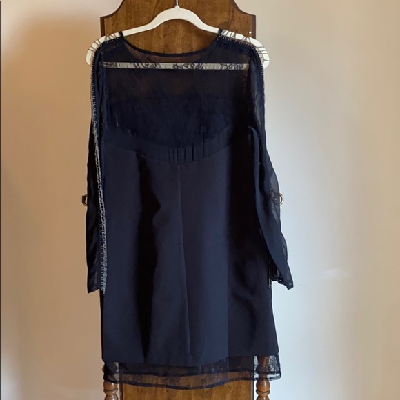NWT adelyn rae LACE AND CHAIN DETAIL SHIFT DRESS - Picture 4 of 4